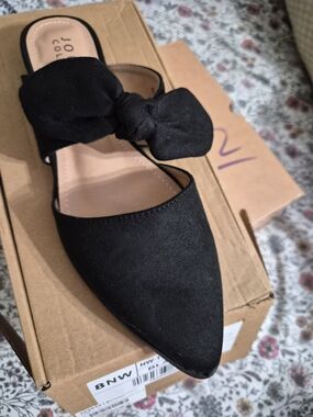 Journee Collection Black Pointed-Toe Slide with Bow